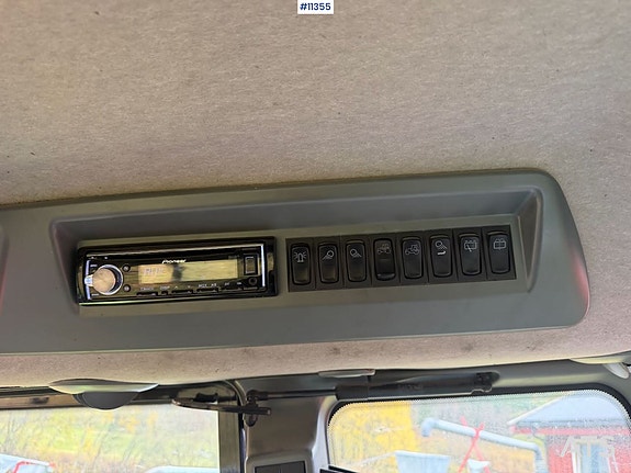 Valtra N 103 traktor m/ frontlaster – Se timer. SE VIDEO. 12 of 30