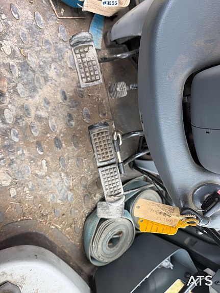 Valtra N 103 traktor m/ frontlaster – Se timer. SE VIDEO. 20 of 30