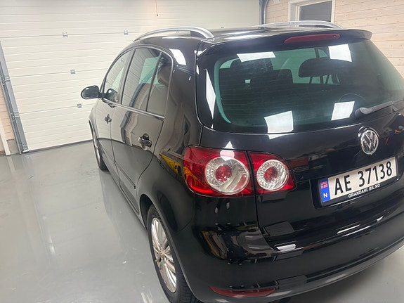 Volkswagen Golf Plus 12 of 23