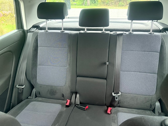 Volkswagen Golf Plus 11 of 23