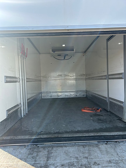 Mercedes-Benz sprinter 519 8 of 14