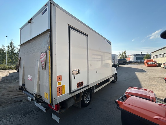Mercedes-Benz sprinter 519 2 of 14