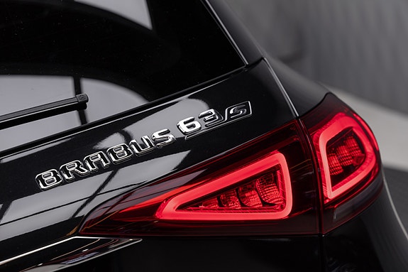 Mercedes-Benz GLE63 12 of 30