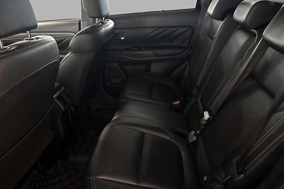 Mitsubishi Outlander 13 of 22