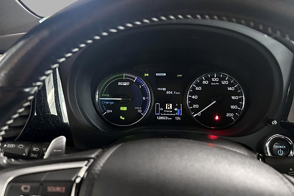 Mitsubishi Outlander 16 of 22
