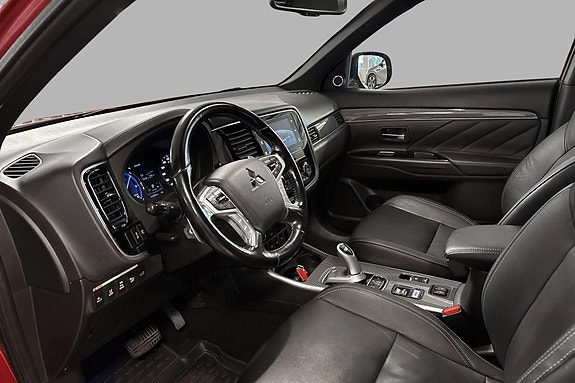 Mitsubishi Outlander 9 of 24