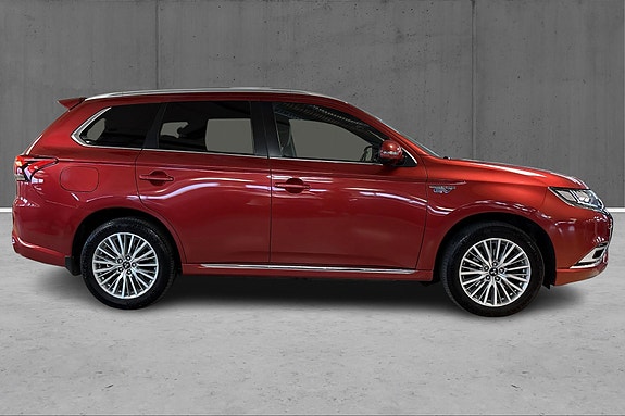 Mitsubishi Outlander 4 of 24