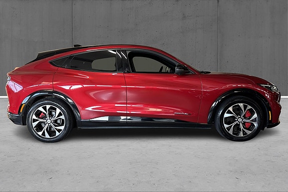 Ford Mustang Mach-E 4 of 28