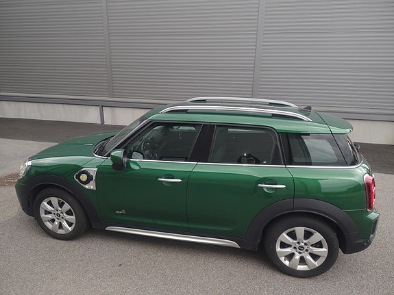 MINI Countryman Cooper SE 2 of 30