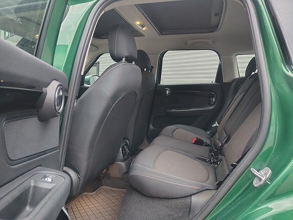 MINI Countryman Cooper SE 23 of 30