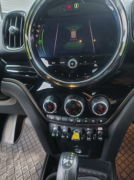 MINI Countryman Cooper SE 27 of 30