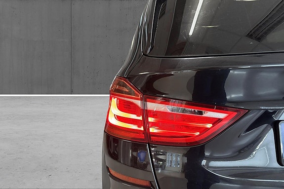 BMW 218i 25 of 26