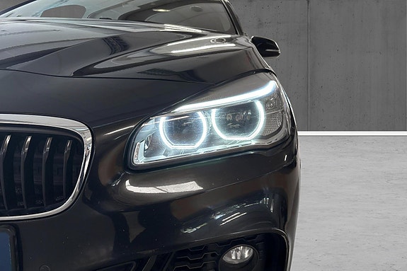 BMW 218i 24 of 26