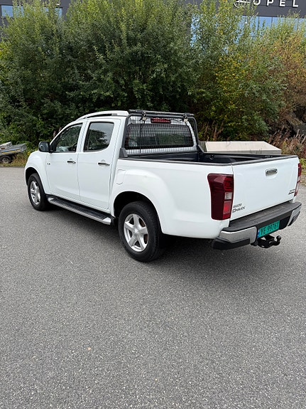 Isuzu D-max 4 of 19