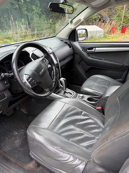 Isuzu D-max 7 of 19
