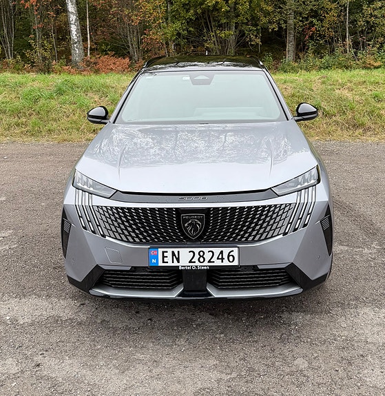 Peugeot e-5008 20 of 30