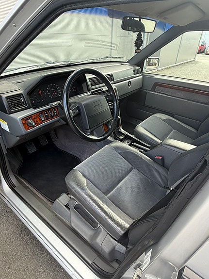 Volvo 940 18 of 23