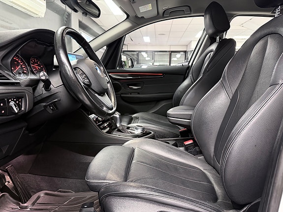 BMW 225xe 15 of 30
