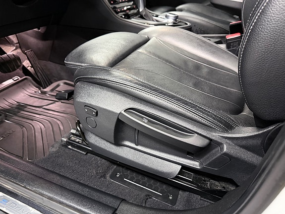 BMW 225xe 16 of 30