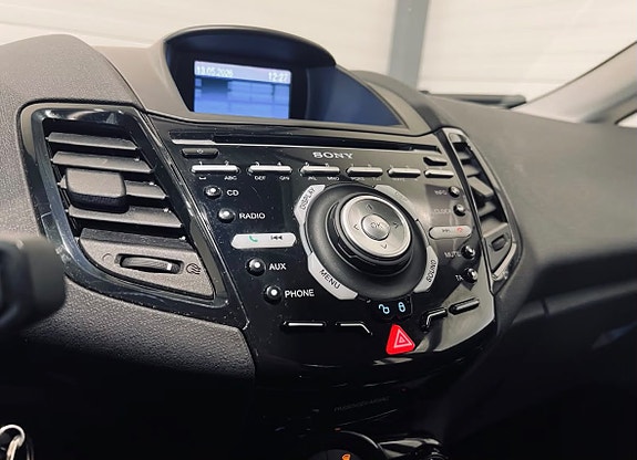 Ford Fiesta 22 of 30