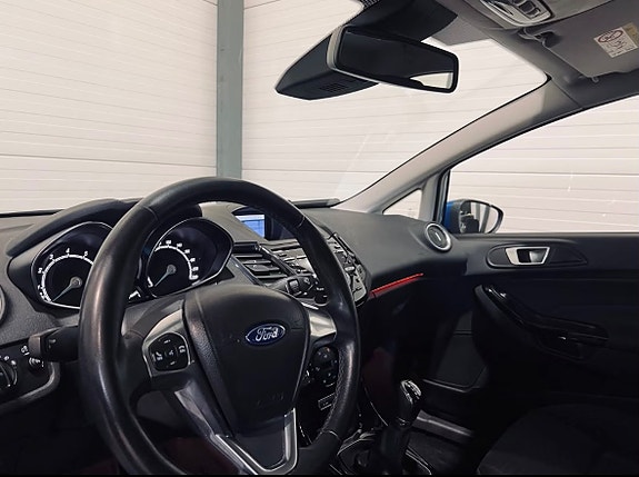 Ford Fiesta 26 of 30