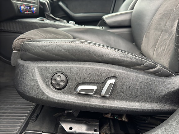 Audi A6 14 of 30
