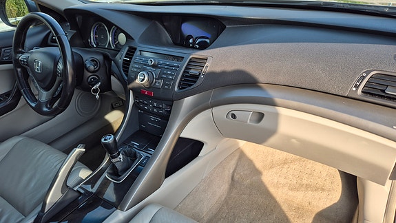 Honda Accord 20 of 30