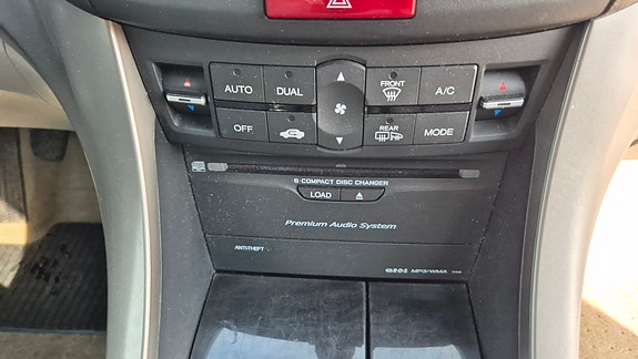 Honda Accord 24 of 30