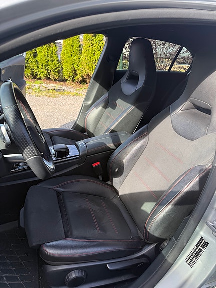 Mercedes-Benz A200 3 of 25