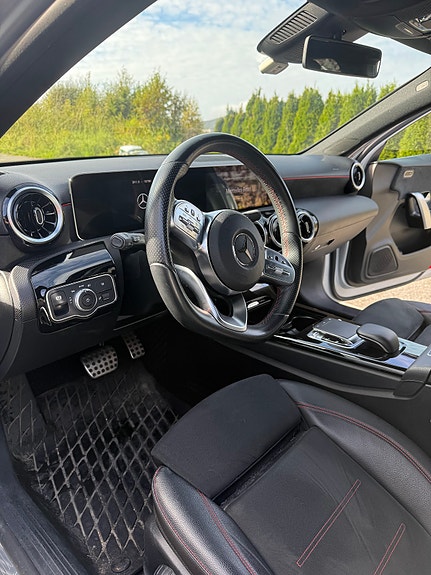 Mercedes-Benz A200 6 of 25