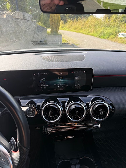 Mercedes-Benz A200 20 of 25