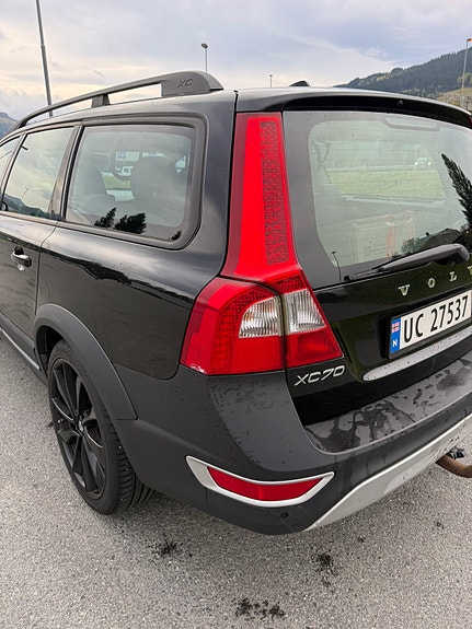 Volvo XC70 10 of 27