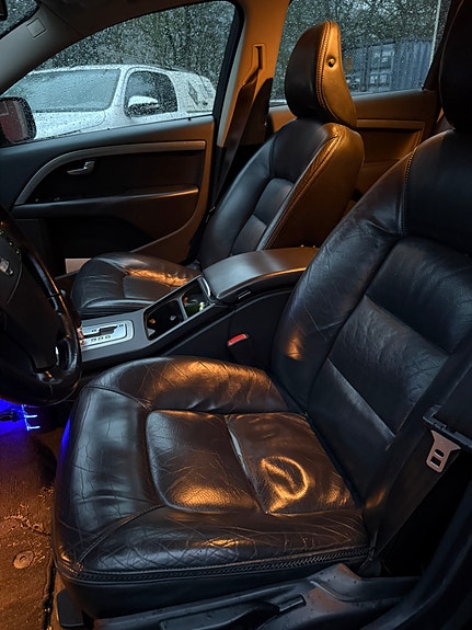 Volvo XC70 25 of 27