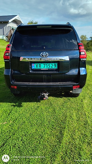 Toyota Land Cruiser 8 of 30