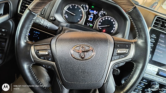 Toyota Land Cruiser 19 of 30