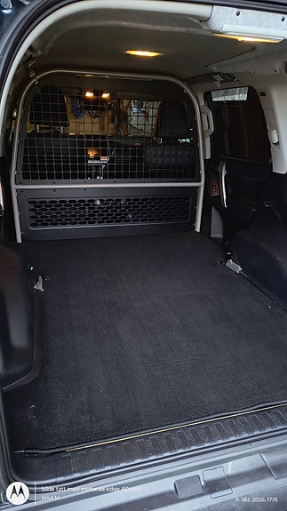 Toyota Land Cruiser 30 of 30