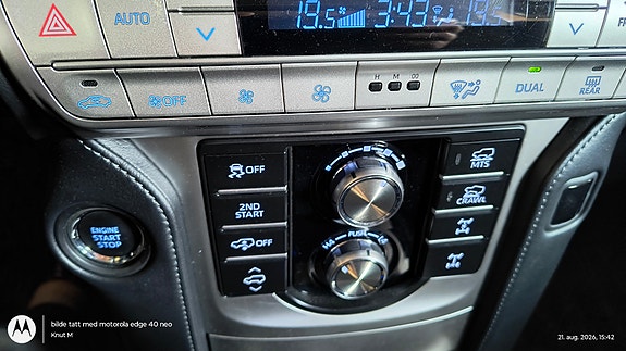 Toyota Land Cruiser 17 of 30