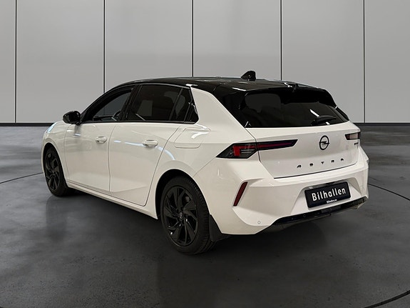 Opel Astra 3 of 30