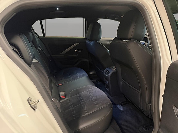Opel Astra 29 of 30