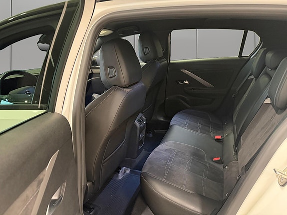 Opel Astra 26 of 30