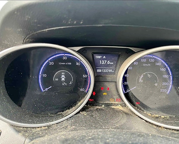 Hyundai ix35 4 of 12