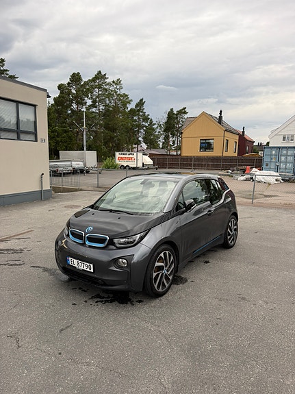 BMW i3 3 of 12