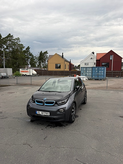 BMW i3 2 of 12