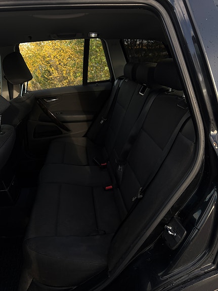 BMW X3 6 of 7