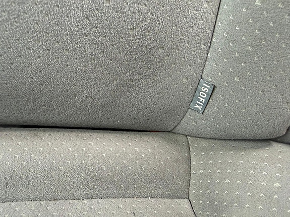 Toyota Prius 13 of 17