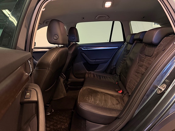 Skoda Octavia Scout 23 of 30