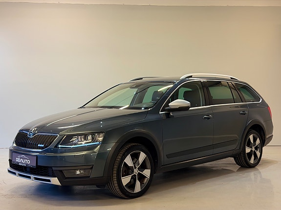 Skoda Octavia Scout 5 of 30