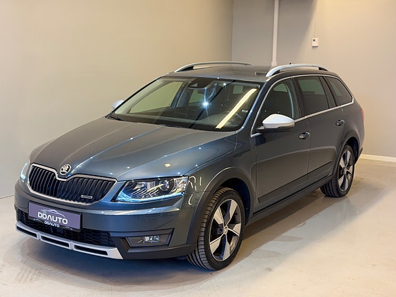 Skoda Octavia Scout 7 of 30