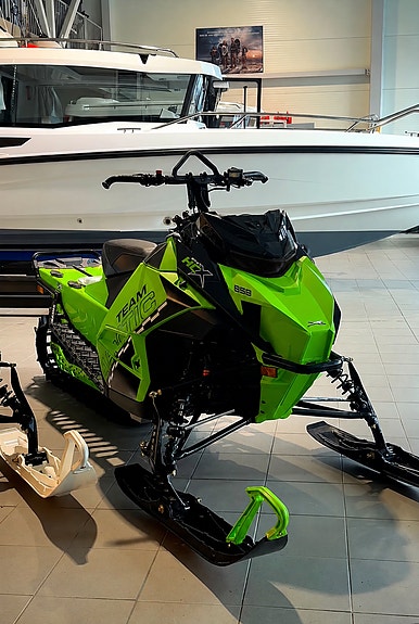 Arctic-cat HCX 146 3 of 10