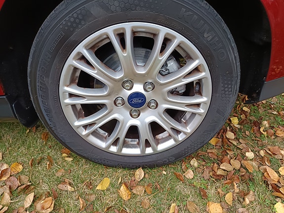Ford Focus 7 of 13